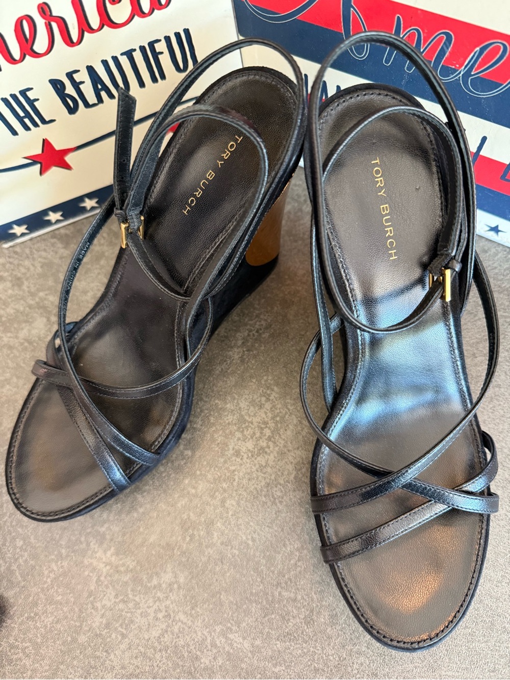 Tory Burch Patos Wedge Sandals in Black, sz. 7.5, BRAND NEW! - Picture 12 of 12